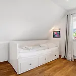 5 Sterne Reetdachhaus Wildroeschen Casa vacanze