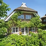 Casa vacanze 5 Sterne Reetdachhaus Wildroeschen Zirkow