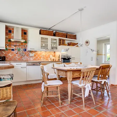 5 Sterne Reetdachhaus Wildroeschen 펜션 *