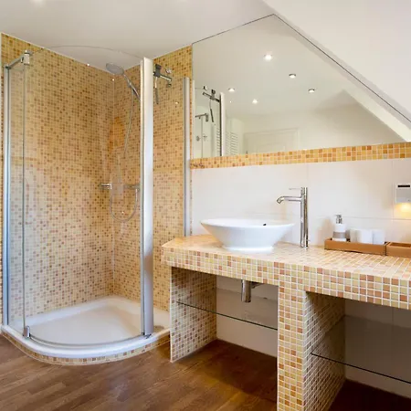 펜션 5 Sterne Reetdachhaus Wildroeschen *