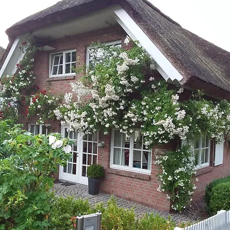 펜션 5 Sterne Reetdachhaus Wildroeschen *