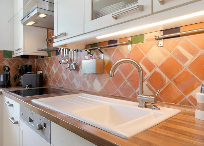 5 Sterne Reetdachhaus Wildroeschen *