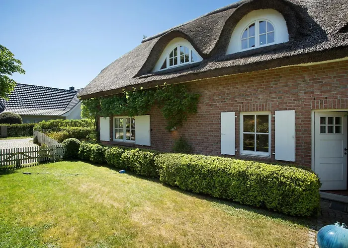 5 Sterne Reetdachhaus Wildroeschen Дом отдыха